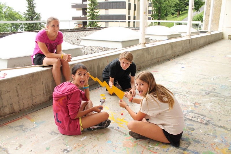 Village Camps International Summer Camp Leysin, Switzerland 2025-08-09 https://www.villagecamps.com/journals_admin/images/685-42-intlnightprep (41).jpg